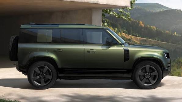 Land Rover Defender 110  (7人座)